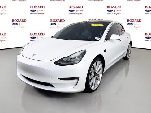 Used 2019 Tesla Model 3 Performance image 4