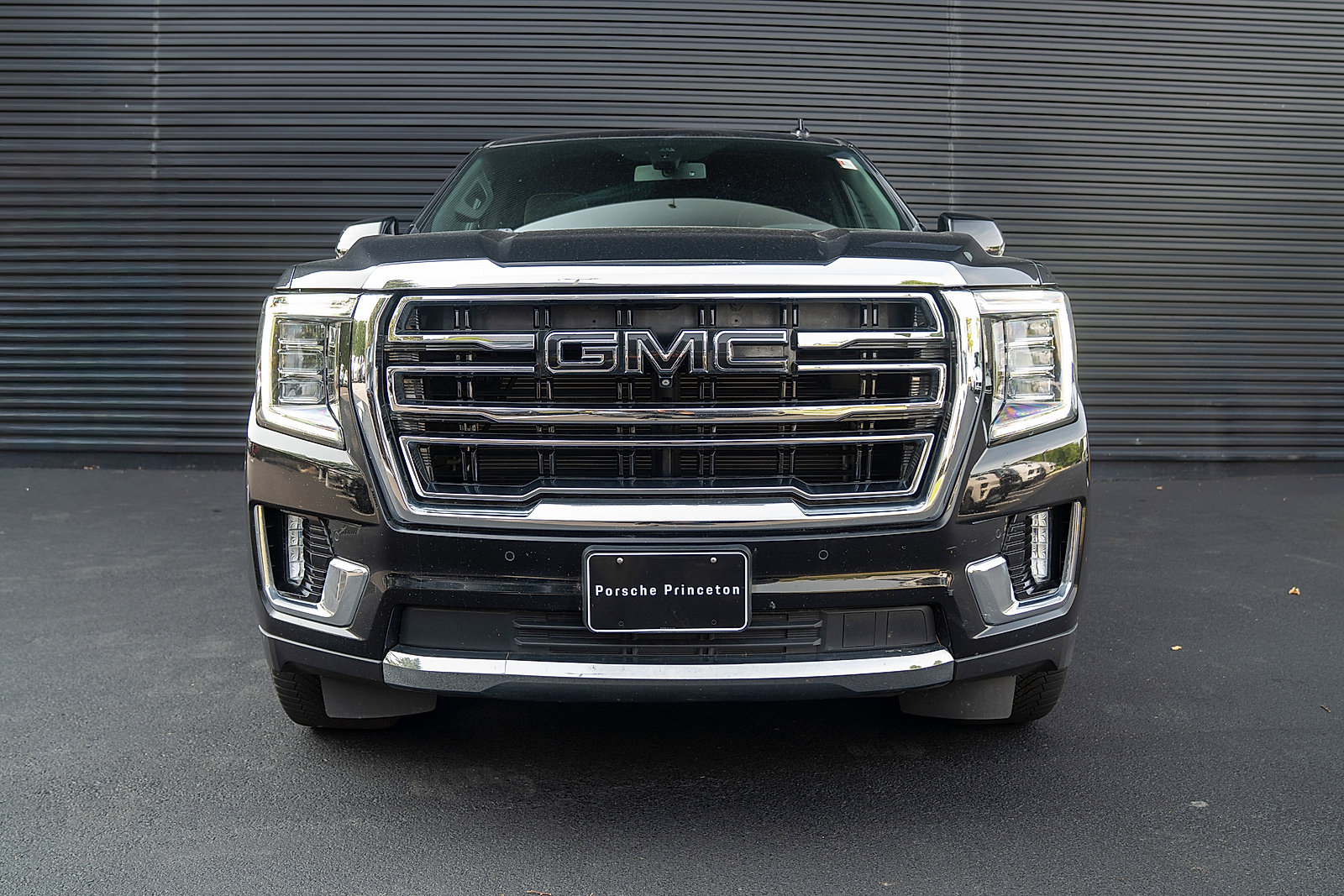 Used 2022 GMC Yukon XL SLT w/ SLT Luxury Package AWD/4WD image 25