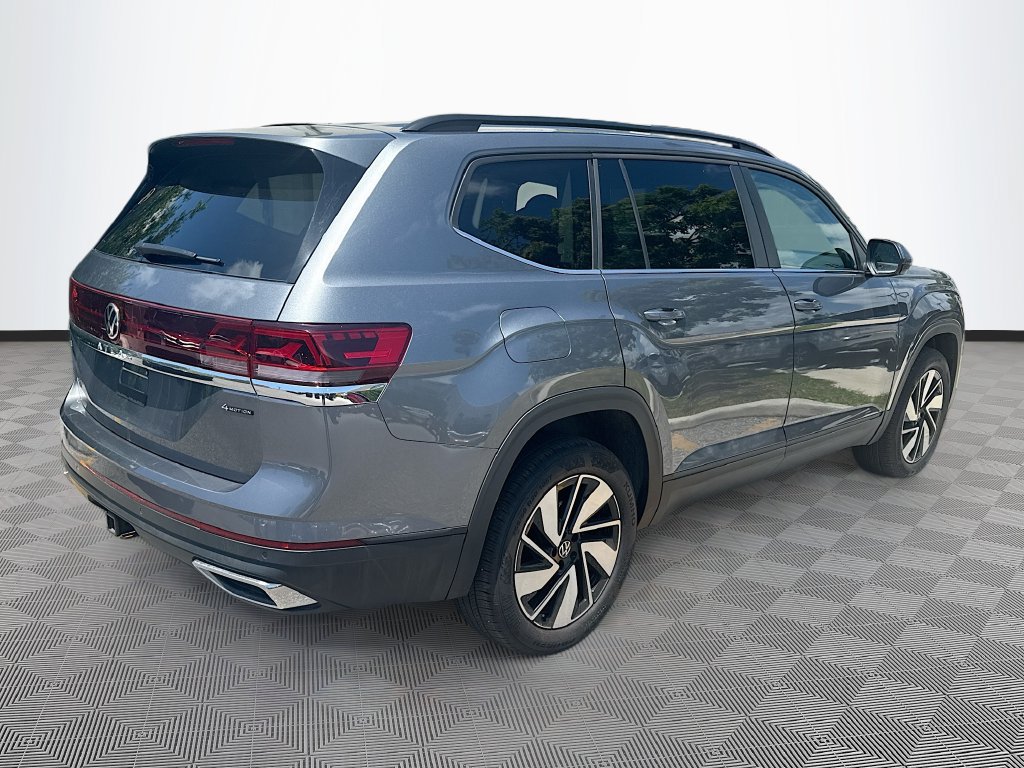 Used 2025 Volkswagen Atlas SE AWD/4WD image 6
