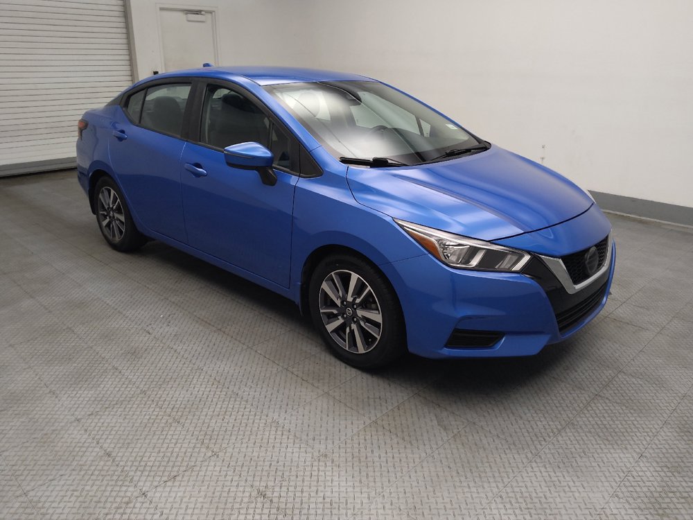 Used 2020 Nissan Versa SV FWD image 11