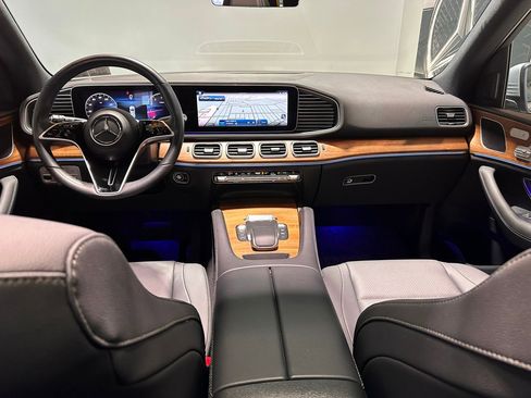 Certified 2025 Mercedes-Benz GLE 350 4MATIC image 9