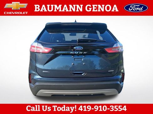 Used 2024 Ford Edge SEL w/ Convenience Package AWD/4WD image 4
