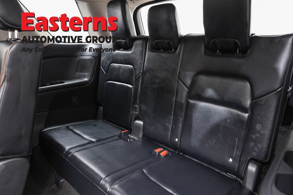 Used 2023 Nissan Pathfinder Platinum w/ Cargo Package AWD/4WD image 30