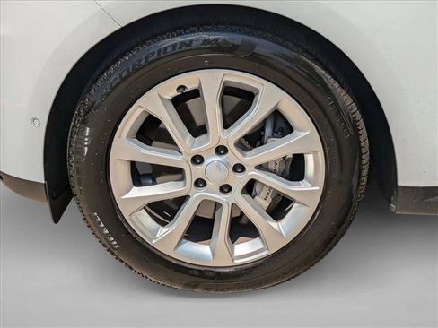 Used 2025 Land Rover Range Rover Sport SE image 22