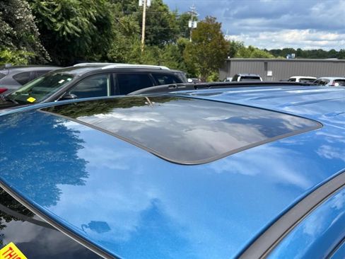 Used 2023 Dodge Durango GT RWD image 16