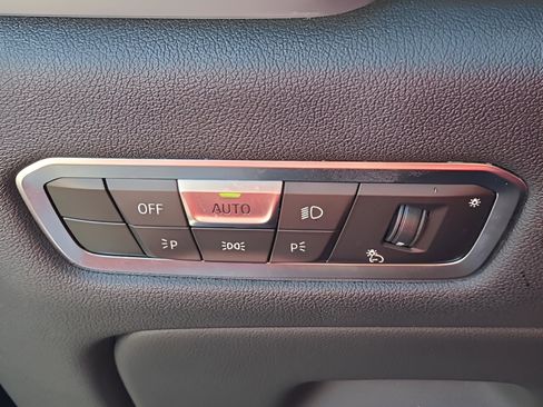 Used 2023 BMW X5 xDrive40i image 24