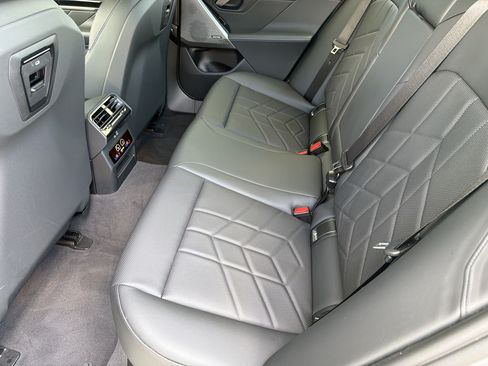 Used 2026 BMW 530i RWD image 23