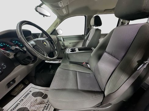 Used 2014 Chevrolet Silverado 2500 W/T image 19