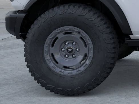 New 2025 Ford Bronco Badlands image 21
