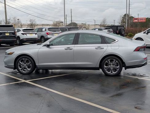 Used 2023 Honda Accord EX image 13