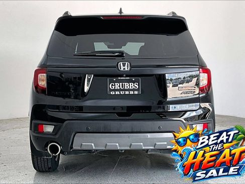 Used 2023 Honda Passport TrailSport image 4