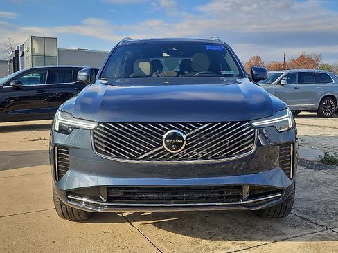 New 2026 Volvo XC90 B6 Plus w/ Protection Package Premier AWD/4WD image 2
