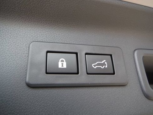 Used 2025 Subaru Forester Sport AWD/4WD image 44