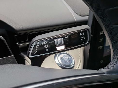 Used 2024 Lincoln Nautilus Premier w/ Equipment Group 102A AWD/4WD image 26