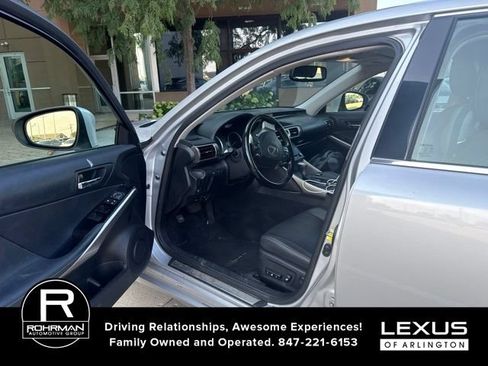 Used 2016 Lexus IS 300 AWD w/ Navigation System Package image 9