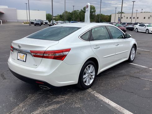 Used 2015 Toyota Avalon XLE Premium FWD image 19