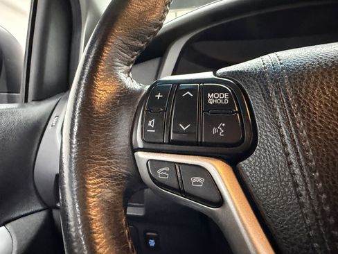 Used 2017 Toyota Sienna SE image 15