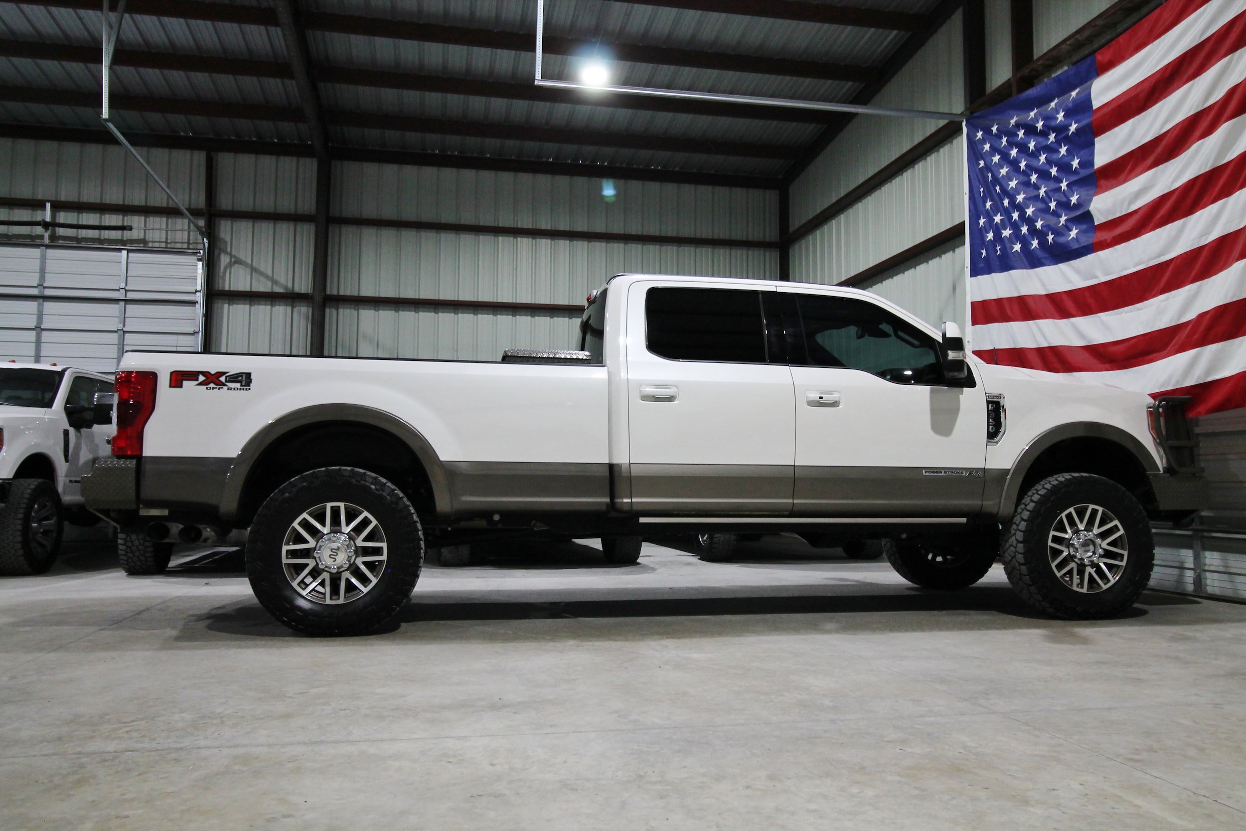 Used 2019 Ford F350 King Ranch w/ King Ranch Ultimate Package AWD/4WD image 13