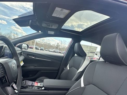 New 2026 Toyota Camry SE w/ Convenience Package image 28