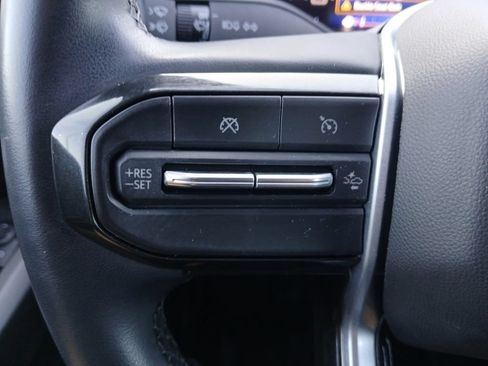 Used 2025 Chevrolet Colorado LT w/ Advanced Trailering Package RWD image 11