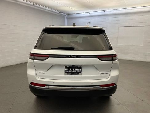 Certified 2023 Jeep Grand Cherokee Limited AWD/4WD image 8