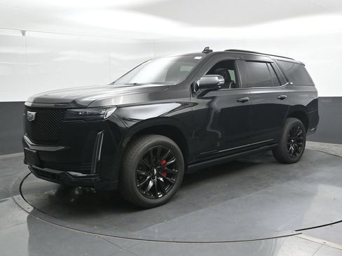 Used 2022 Cadillac Escalade Sport w/ Touring Package AWD/4WD image 7