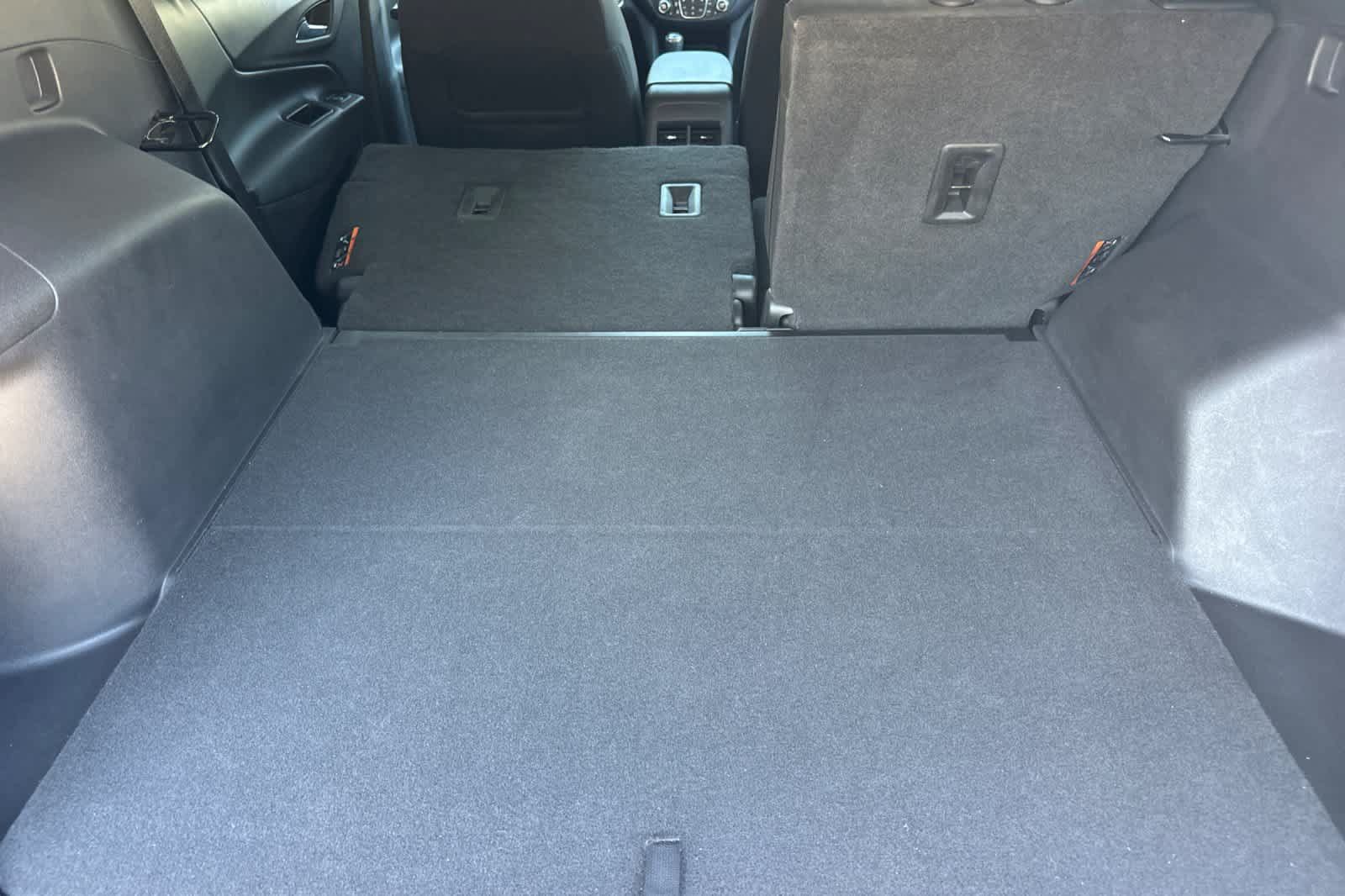 Used 2020 Chevrolet Equinox LT FWD image 16