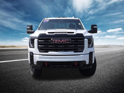 Used 2026 GMC Sierra 2500 AT4 w/ AT4 Premium Plus Package AWD/4WD image 17