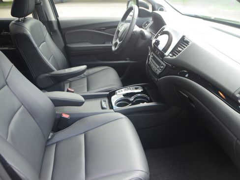 Used 2022 Honda Pilot Touring image 13