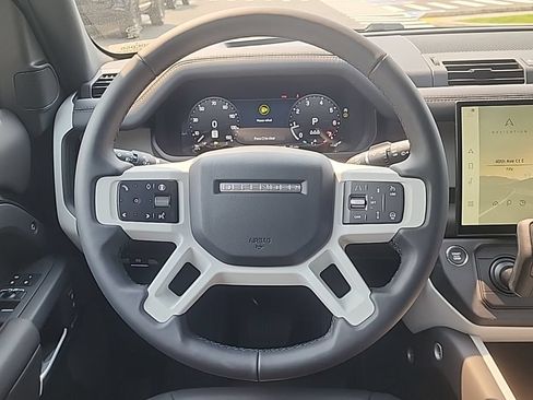 New 2026 Land Rover Defender 110 X-Dynamic SE AWD/4WD image 26