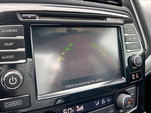 Used 2017 Nissan Maxima 3.5 SV FWD image 13