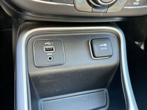 Used 2019 Jeep Compass Sport image 32