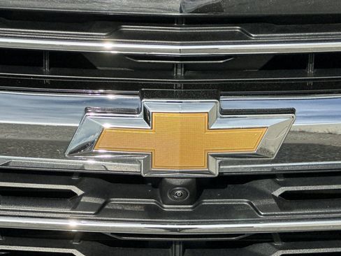 Used 2024 Chevrolet Traverse LT image 39