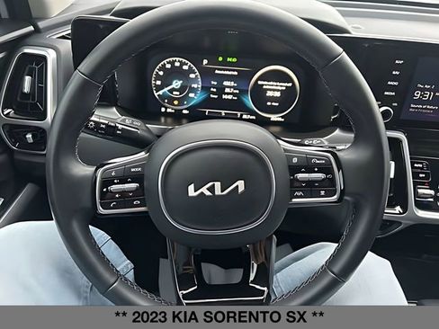 Used 2023 Kia Sorento SX FWD image 28