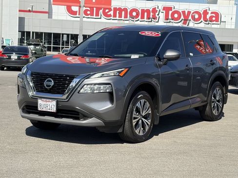 Used 2021 Nissan Rogue SV FWD image 40