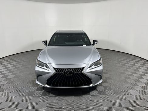 Used 2023 Lexus ES 350 w/ Premium Package FWD image 8