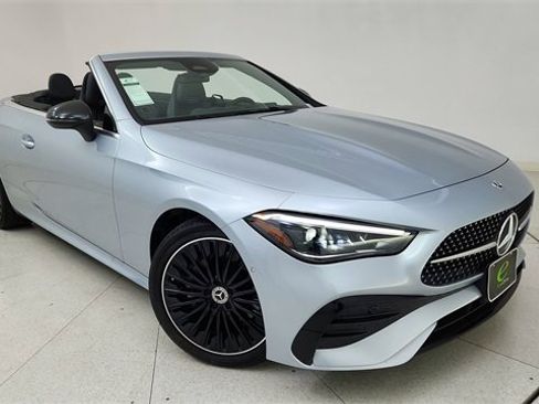 Used 2025 Mercedes-Benz CLE 300 4MATIC Cabriolet image 90