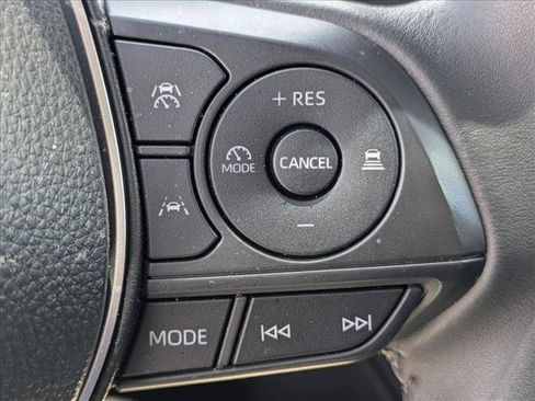 Used 2026 Toyota Corolla Cross LE FWD image 14