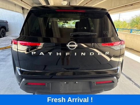 Used 2025 Nissan Pathfinder S FWD image 20