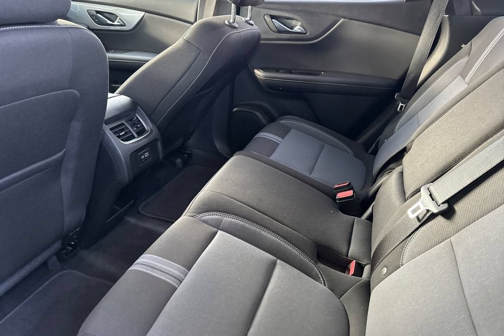New 2026 Chevrolet Blazer LT w/ Midnight/Sport Edition FWD image 12