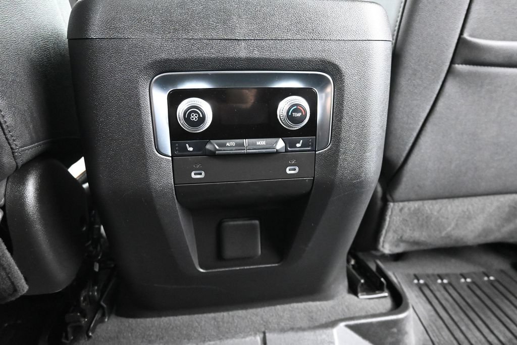 Used 2023 GMC Yukon AT4 w/ LPO, Floor Liner Package AWD/4WD image 17