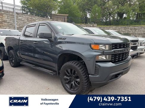 Used 2021 Chevrolet Silverado 1500 Custom image 1