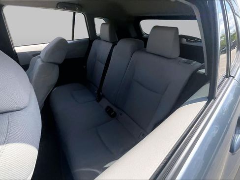 Used 2023 Toyota Corolla Cross LE FWD image 19