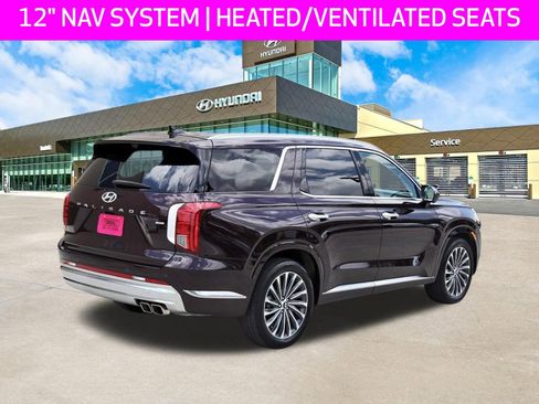 Used 2024 Hyundai Palisade Calligraphy AWD/4WD image 5