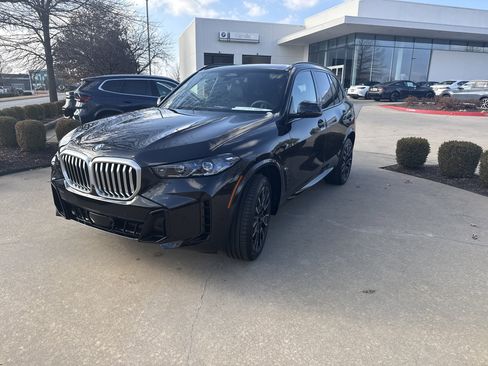 New 2026 BMW X5 xDrive50e w/ M Sport Package AWD/4WD image 1