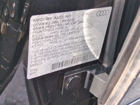 Used 2025 Audi SQ5 Prestige AWD/4WD image 39