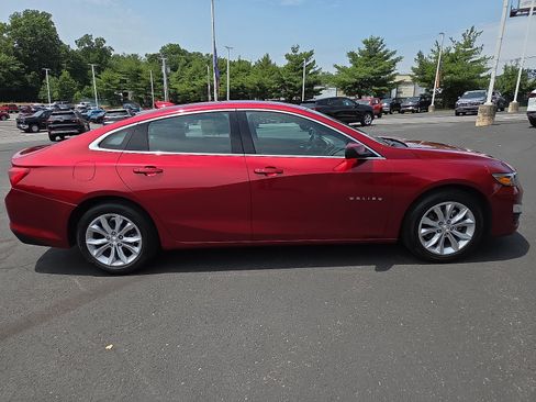 Used 2024 Chevrolet Malibu LT FWD image 2