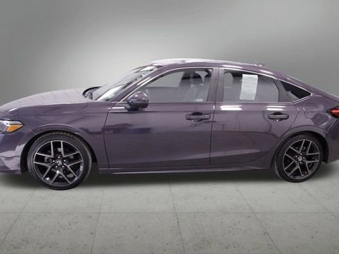 Certified 2024 Honda Civic Sport Touring image 3