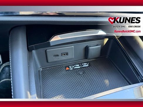 New 2026 Buick Envision Sport Touring image 19