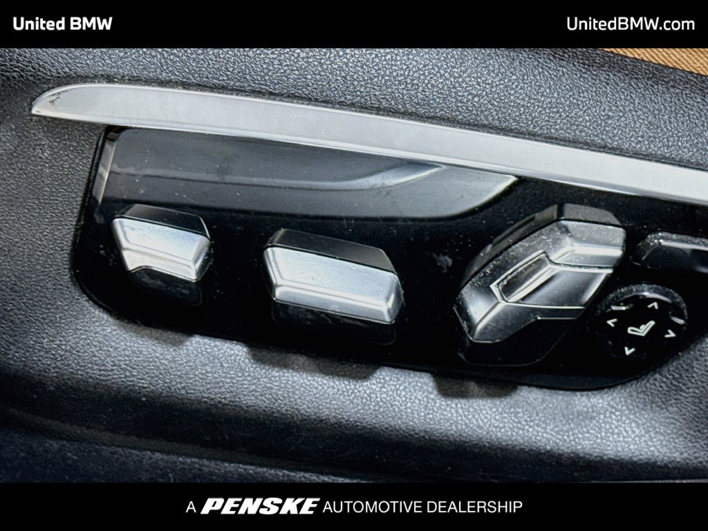 Used 2017 BMW 750i xDrive AWD/4WD image 11